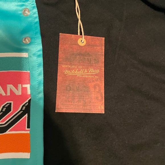 Sam Antonio Spurs Mitchell & Ness Satin Jacket - Picture 6 of 16